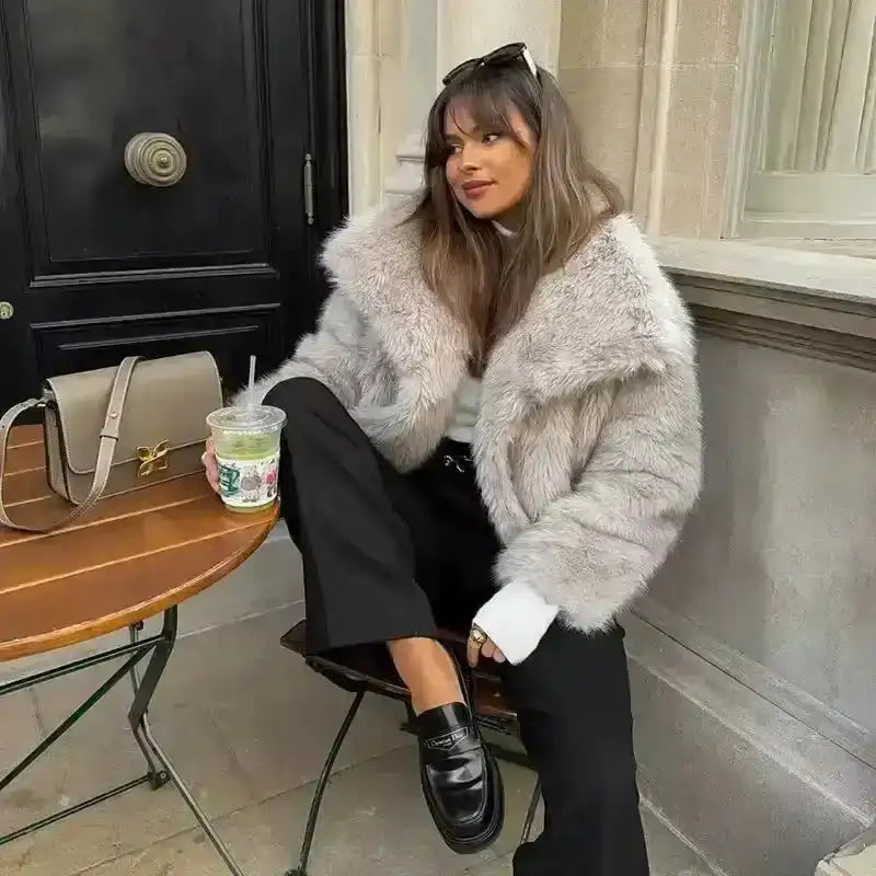 Casaco Sabrina com Textura Felpuda